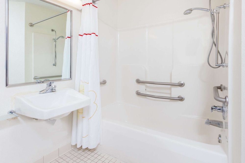 MainStay Suites Chicago Schaumburg - photo 20