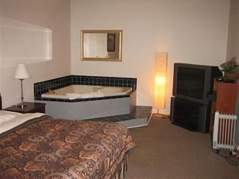 Tecumseh Inn Motel - photo 6