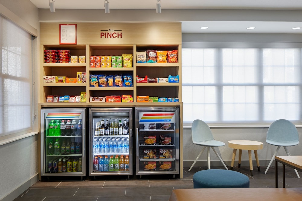 TownePlace Suites Marriott Dulles Airport - photo 3