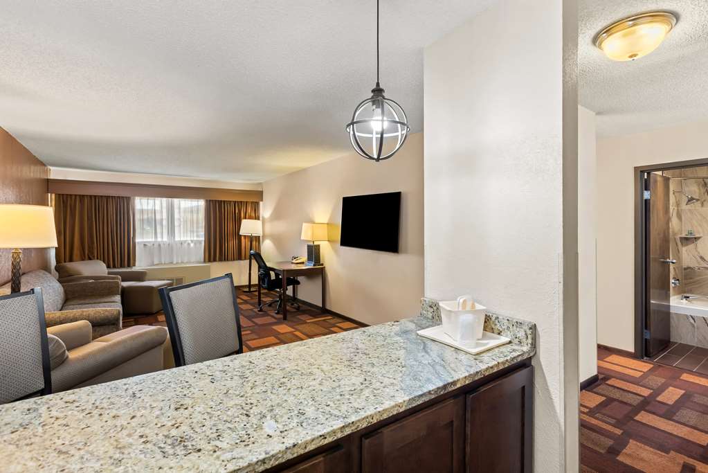 Best Western Tower West Lodge - photo 22