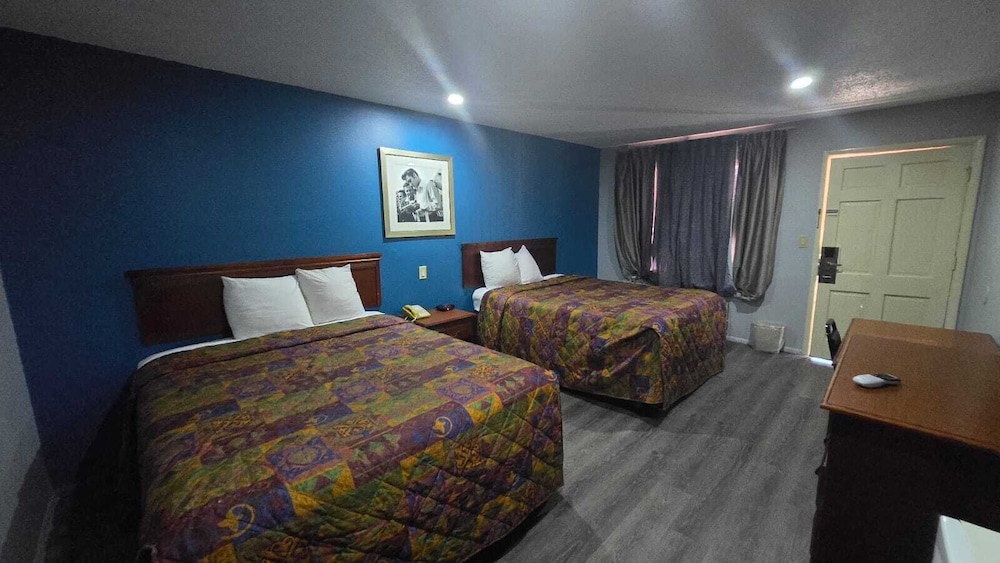 Jeffersonian Motor Inn - photo 11