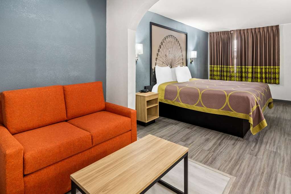 Super 8 by Wyndham Grand Prairie Southwest - photo 23