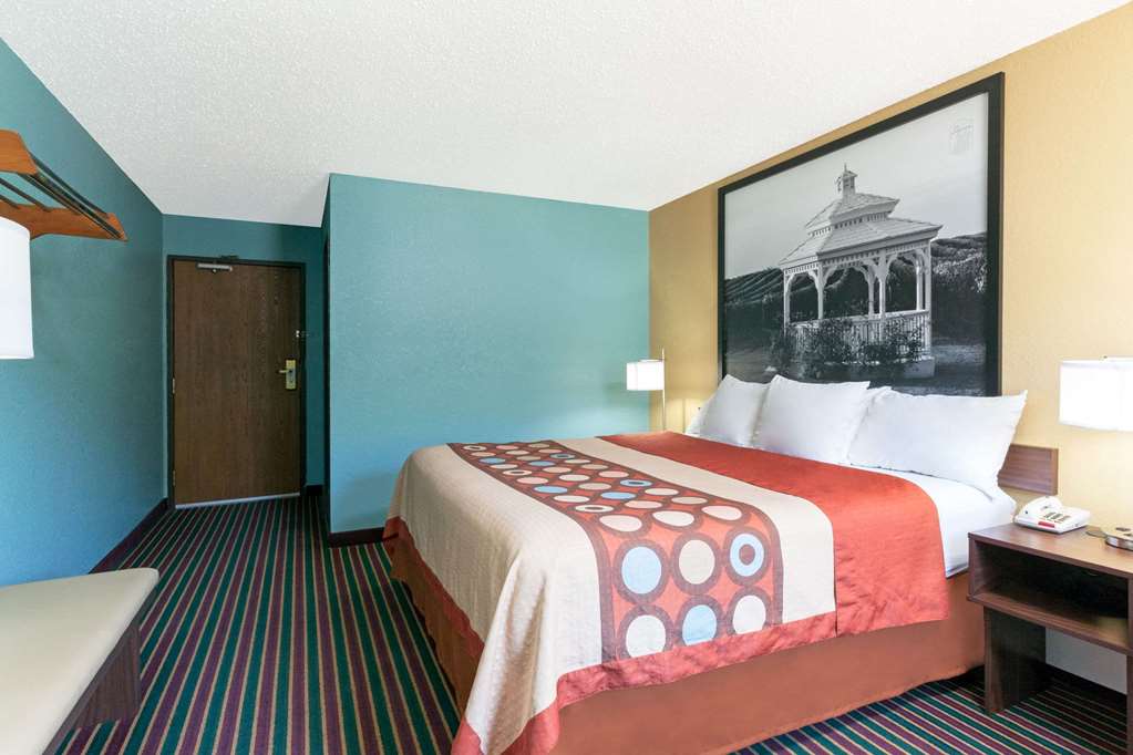Super 8 by Wyndham Bath Hammondsport Area - photo 9