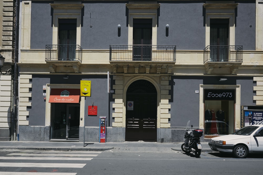 Corte dei medici Palace