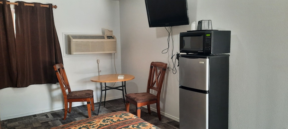 Americas Best Value Inn Salmon - photo 6