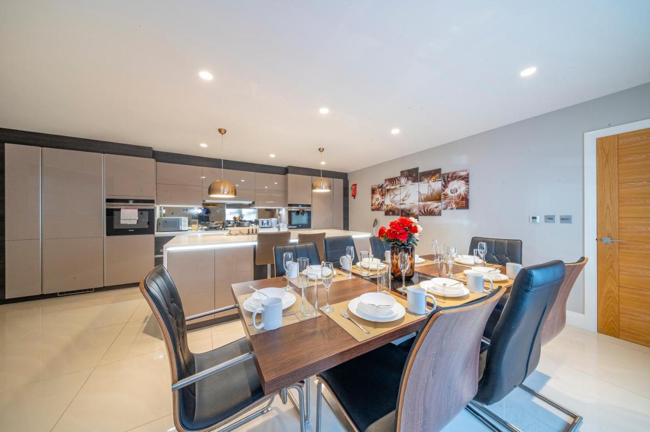 RA7C For your most relaxed & Cosy stay Free Parking Free Fast WiFi — hotel in Batley