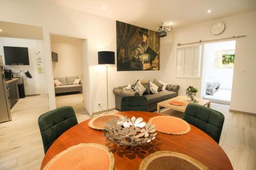 L’etoile : Beau T3 Renove Wifi in Angouleme, France