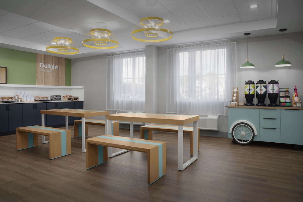 Spark by Hilton Miami Doral - photo 32