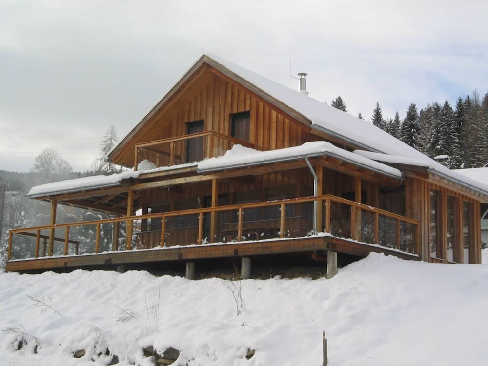 Panorama Chalet Alpenglöckchen — 4-Star Luxury Hotel in Stadl An Der Mur, Austria