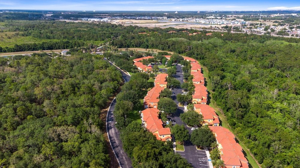Minutes to Disney Boutique 3BR 2.5 Bath Coastal TH - photo 32