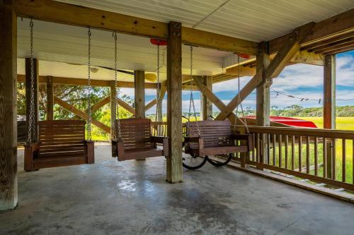 Coastal Living by Oak Island Accommodations - photo 30