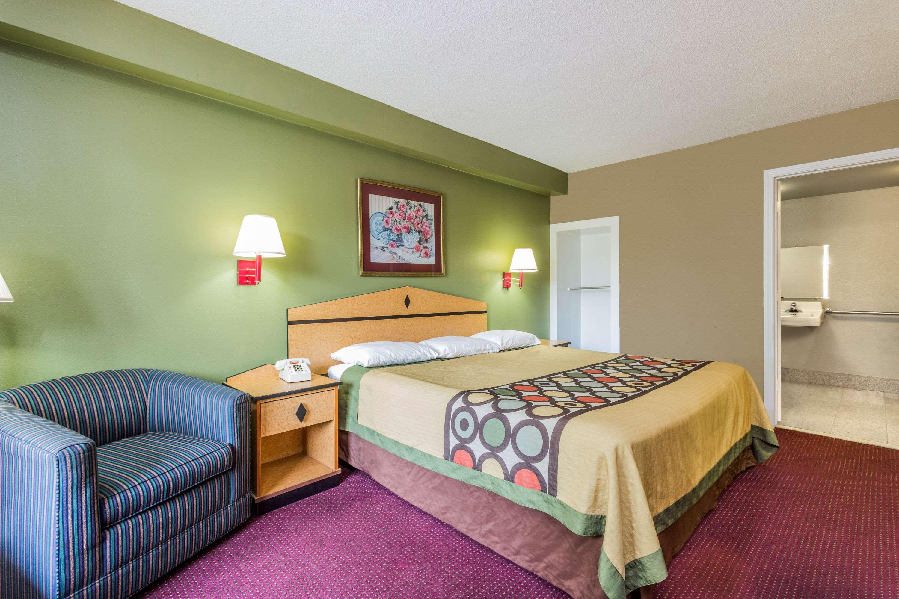 Super 8 by Wyndham Atlanta Northeast GA - photo 11