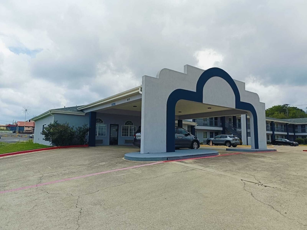 Heights Inn - featured photo