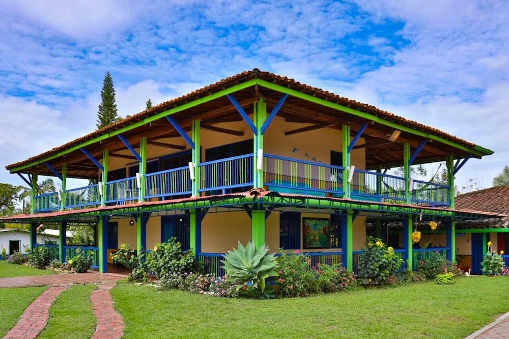 El Sendero Del Quindio I Finca Hotel I Eje Cafetero — Calarca