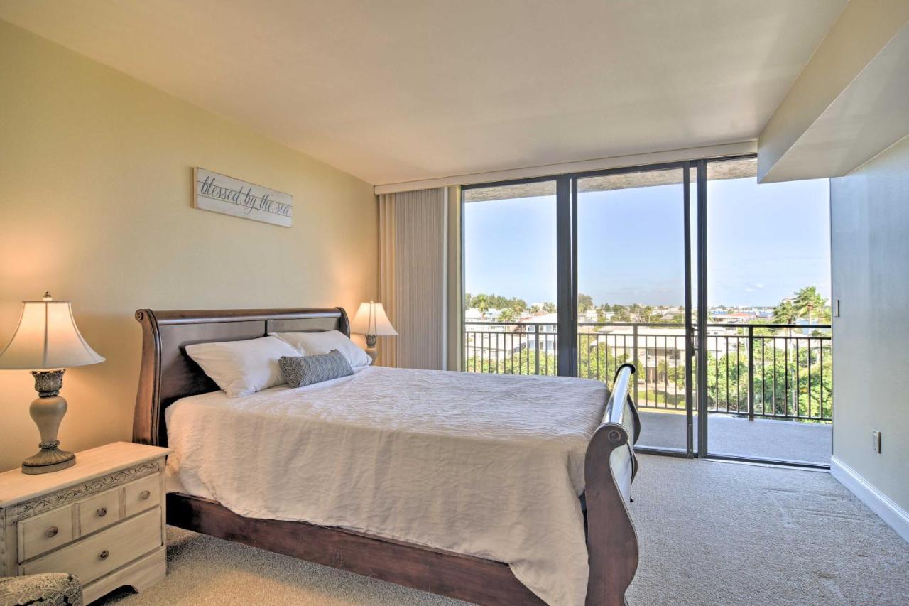 Treasure Island Resort Condo with Beach Access in Saint Pete Beach, United States