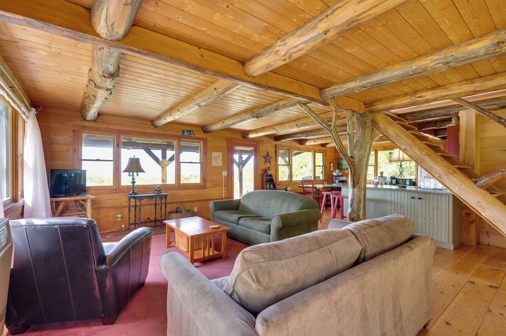 Remote Escape Vermont Cabin W Mountaintop Views 19616079 — Sharon
