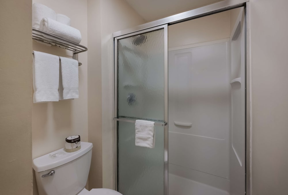 SureStay Plus by Best Western Woodbury Inn - photo 22