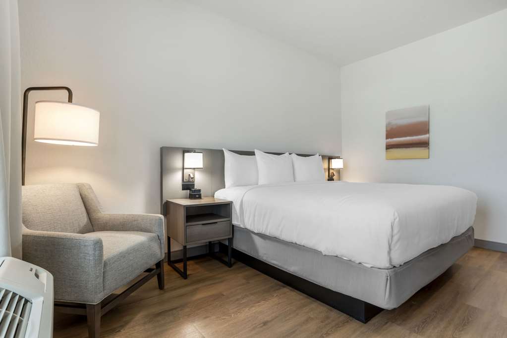 Comfort Inn & Suites Panama City Beach Pier Park Area - photo 14