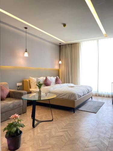 Elegant Apartment In Gurgaon