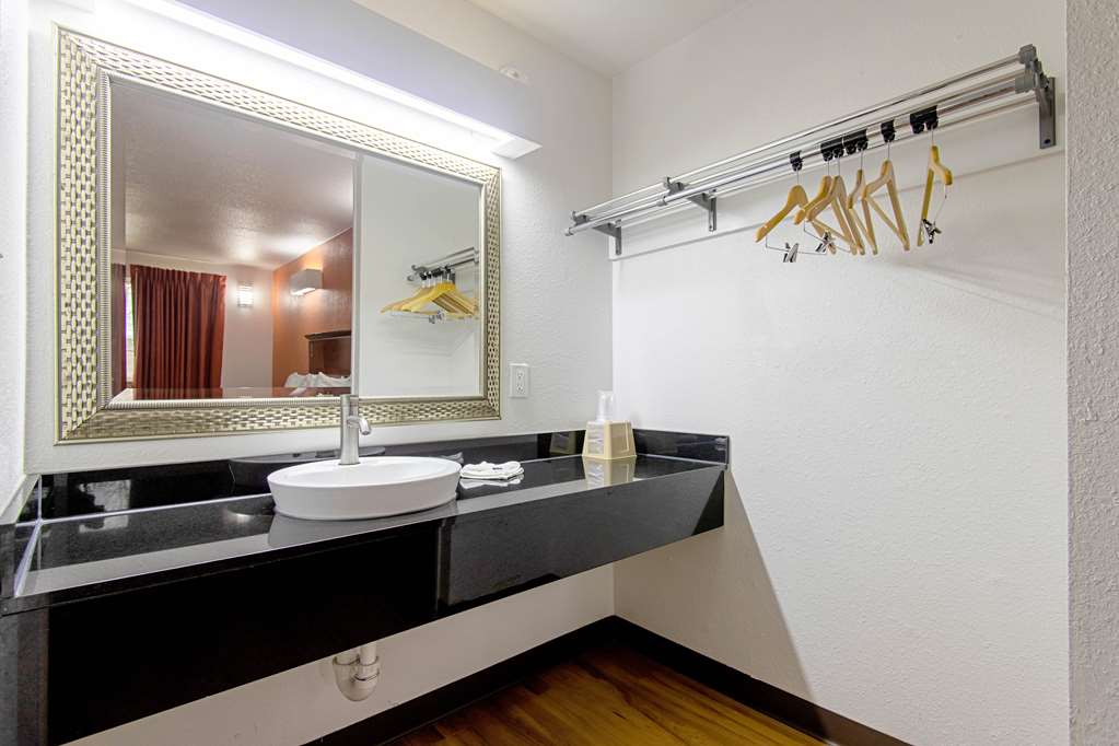 Motel 6 Alma AR - photo 20