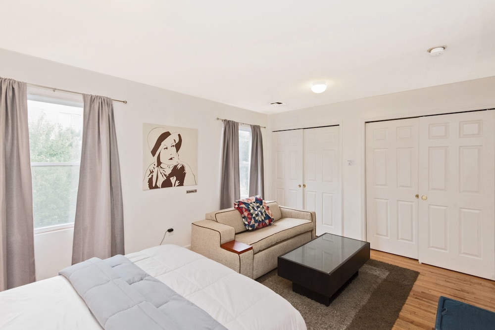 Racpanos Modern Stay on Forrest Street - photo 23