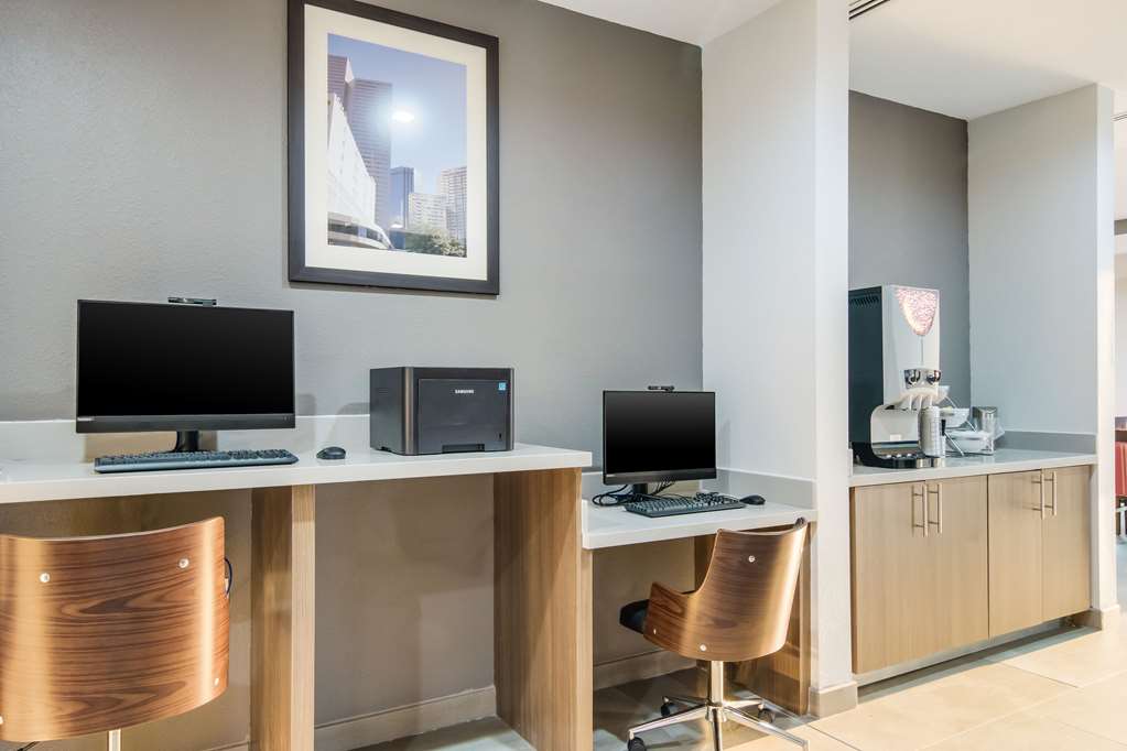 Comfort Suites DeSoto Dallas South - photo 40