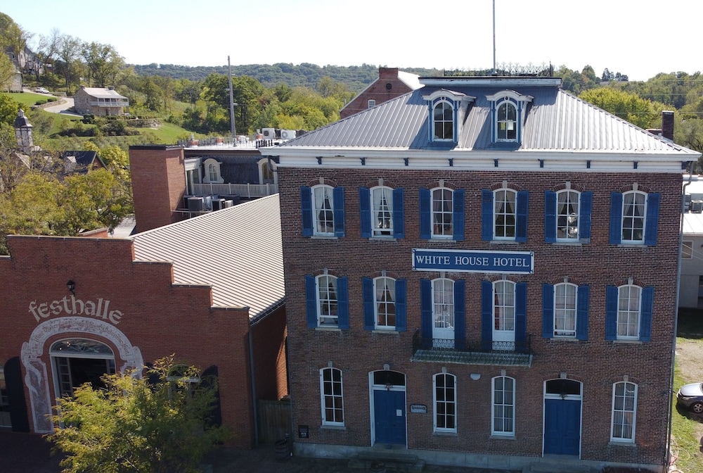 White House Hotel - carbon neutral hotel in Hermann