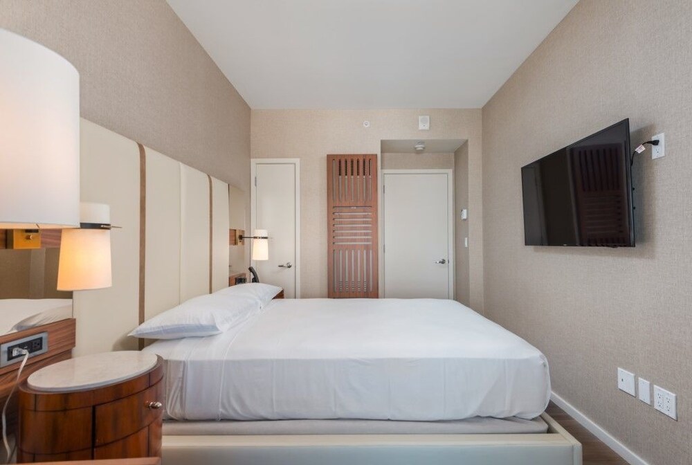 Beachfront Private At Conrad Hotel Fll 2 Bedroom Condo - photo 4