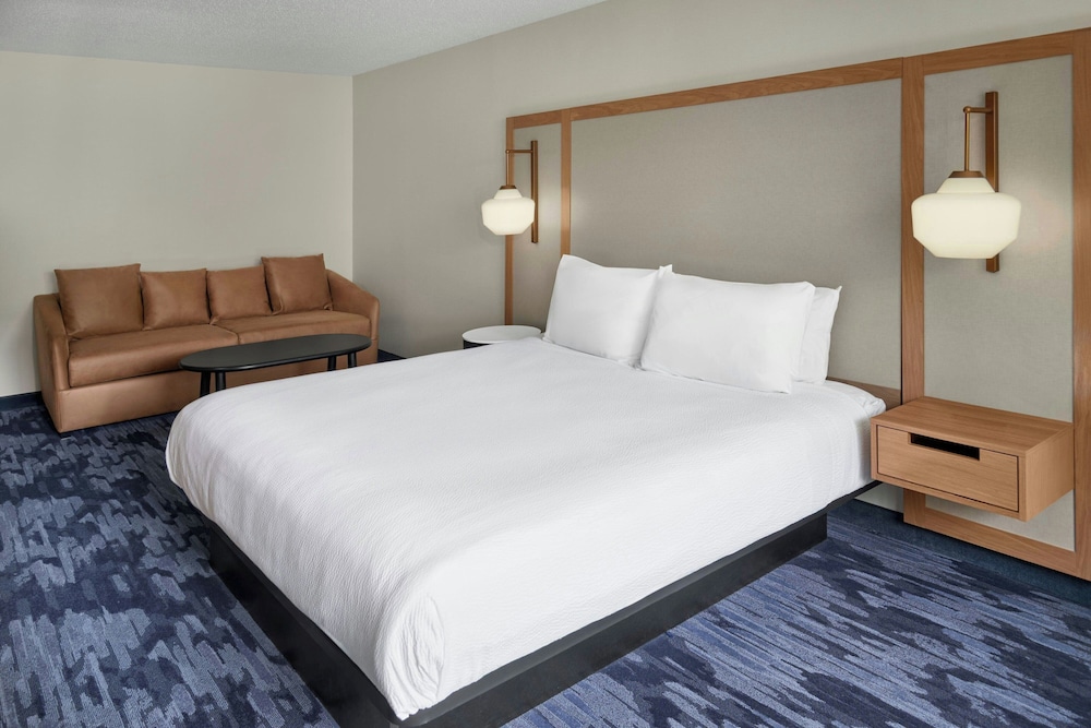 Fairfield Inn & Suites by Marriott Detroit Farmington Hills - photo 13