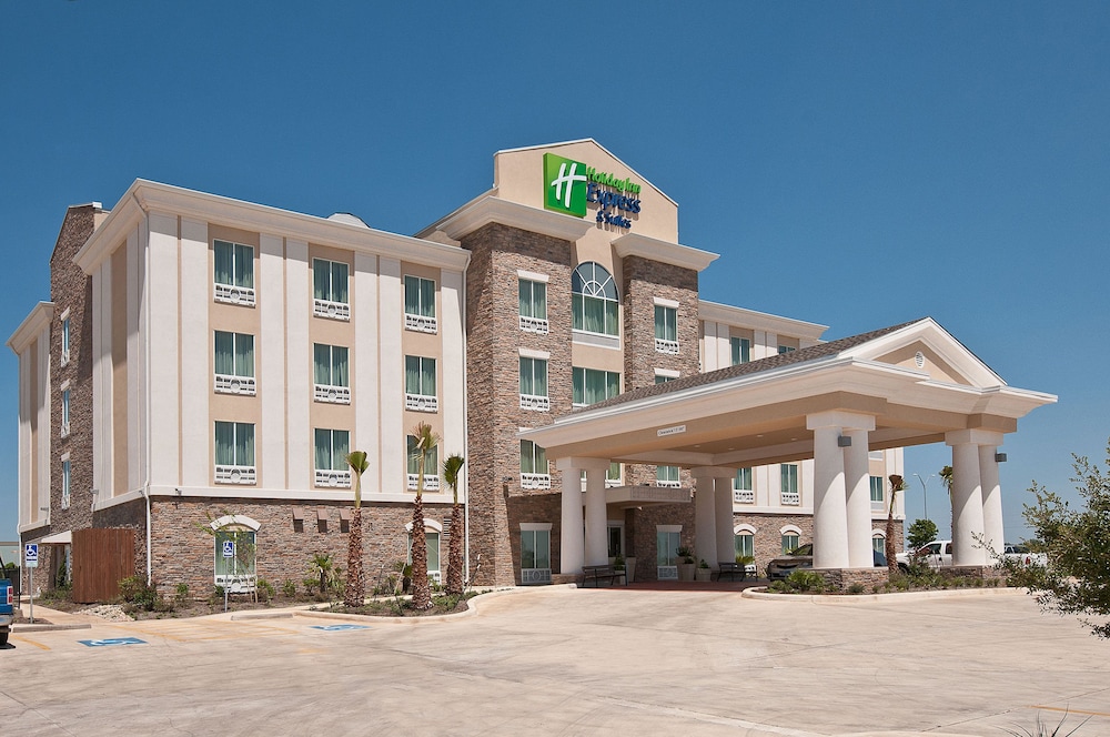 Holiday Inn Express Hotel Suites Pearsall By Ihg — Pearsall