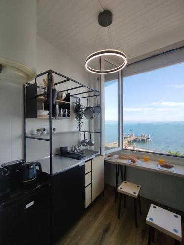 Studio Bellerive - carbon neutral hotel in Publier