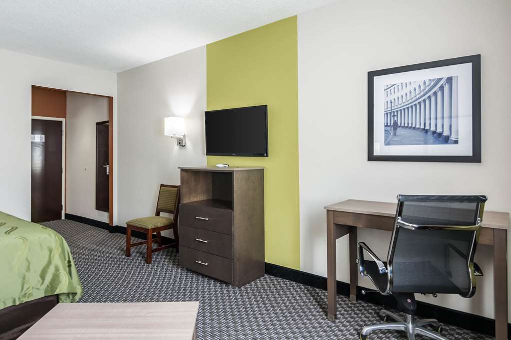 Quality Inn Warsaw near Rappahannock River - photo 12