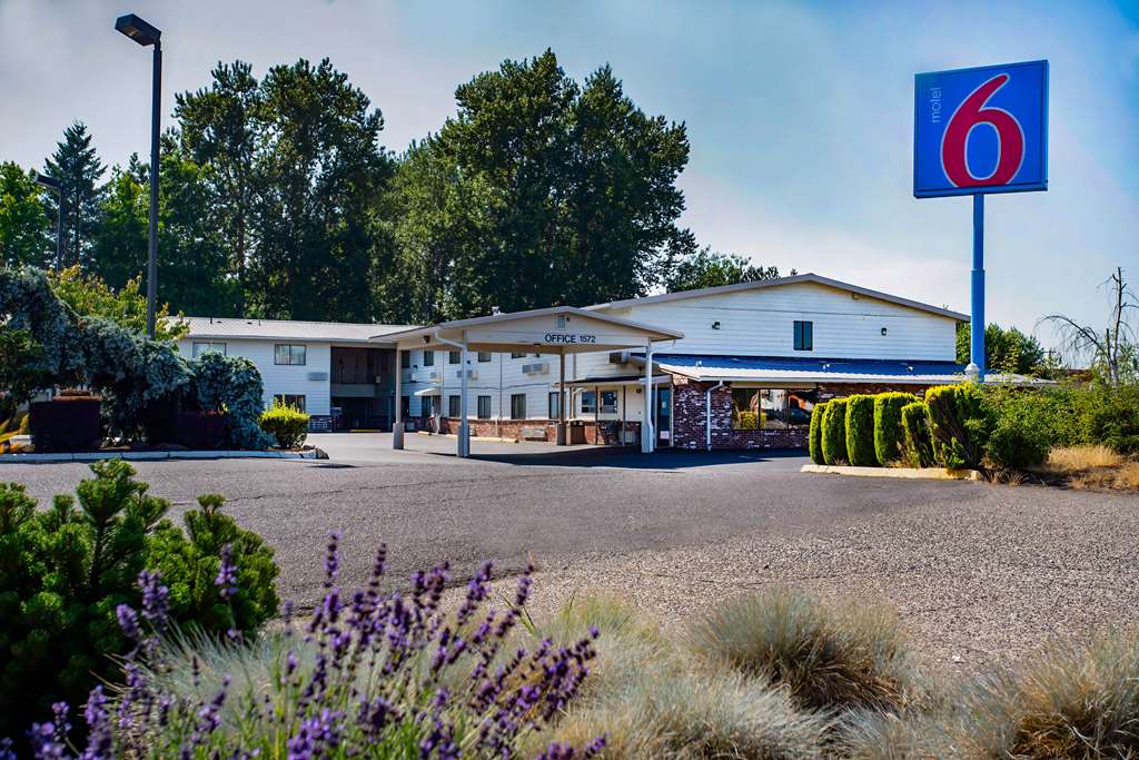 Motel 6 Gresham OR Portland - featured photo