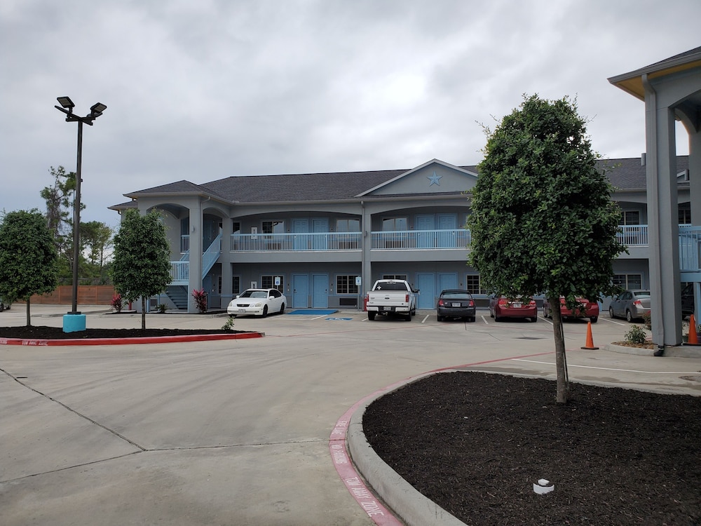 Haven Inn & Suites Willowbrook - photo 32