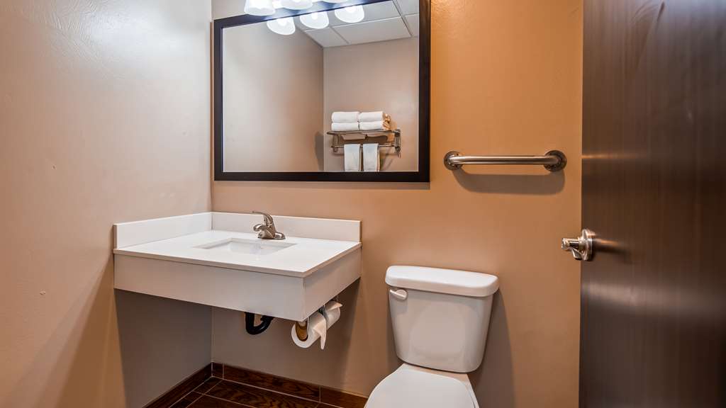 Best Western Plus Zion West Hotel - photo 28