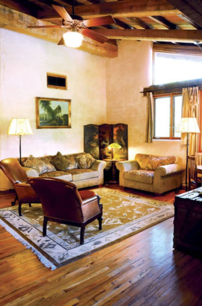 El Portal Sedona Hotel - photo 26