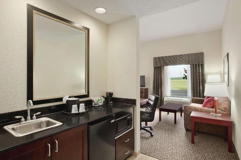 Hampton Inn & Suites Millington - photo 47