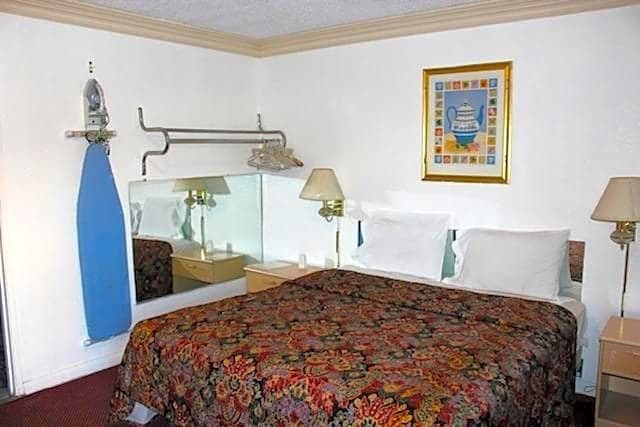 Beacon Motel - photo 9