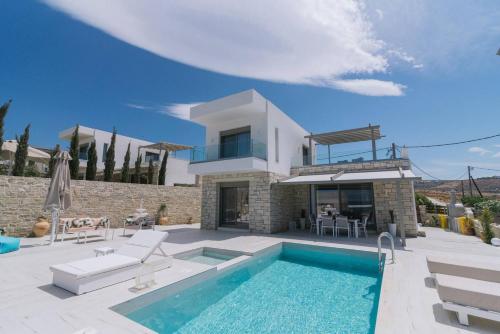3 Muses Luxury Villas — 4-Star Luxury Hotel in Alimos, Greece
