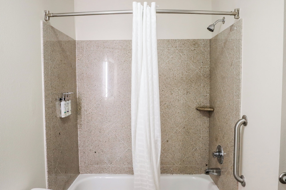 Candlewood Suites Richmond Airport by IHG - photo 59