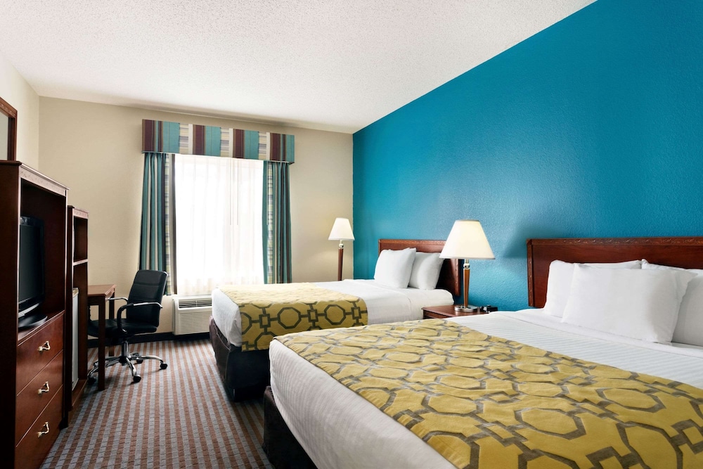 Baymont by Wyndham Elizabethtown - photo 6
