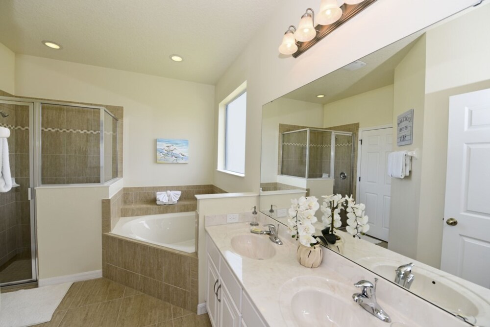 Watersong Resort Seven bedroom - photo 21