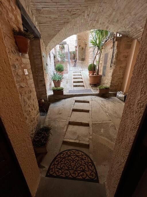 Casa Vacanze Porta Fontevecchia Panoramica — 4-Star Luxury Hotel in Spello, Italy