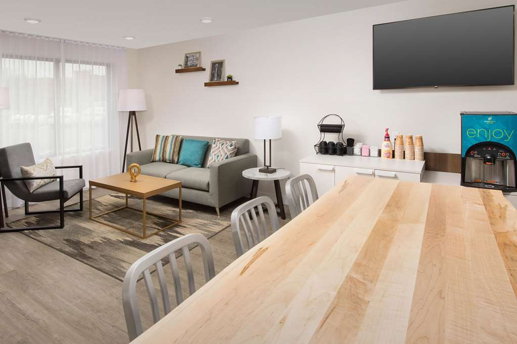WoodSpring Suites Seattle Tukwila - photo 7
