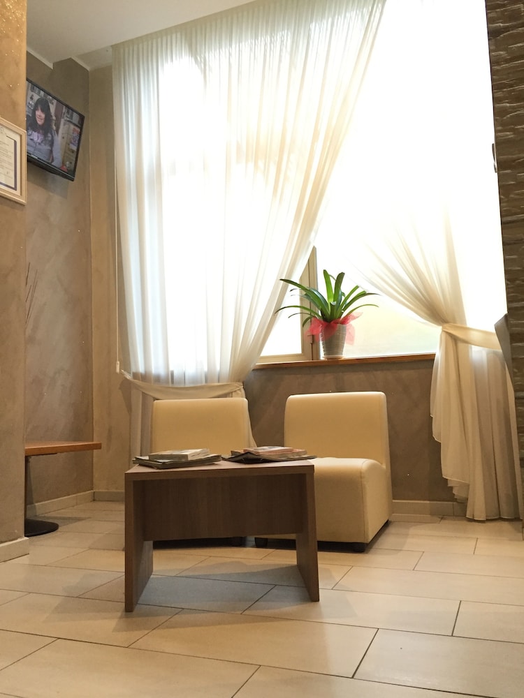 Hotel Montecarlo - last minute hotel in Milan