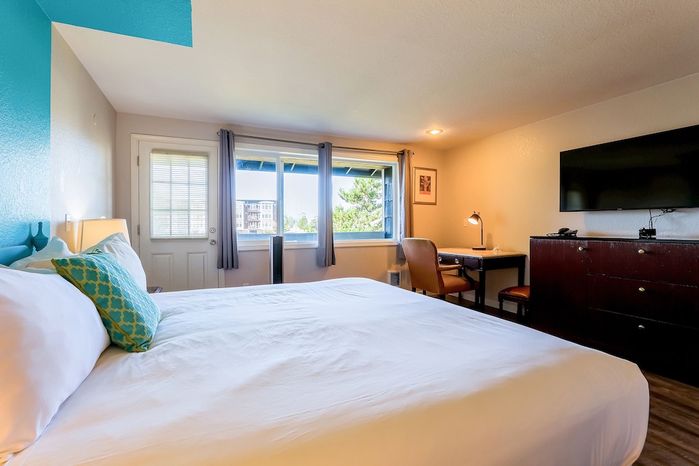 Coast River Inn by OYO Seaside - photo 47