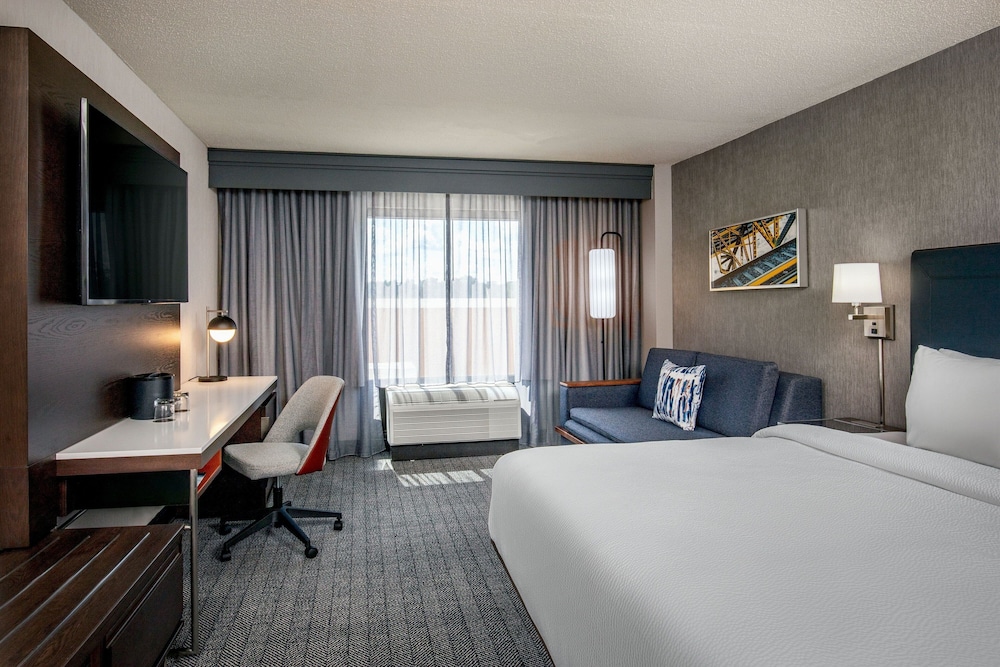 Courtyard by Marriott Boston Billerica Bedford - photo 11