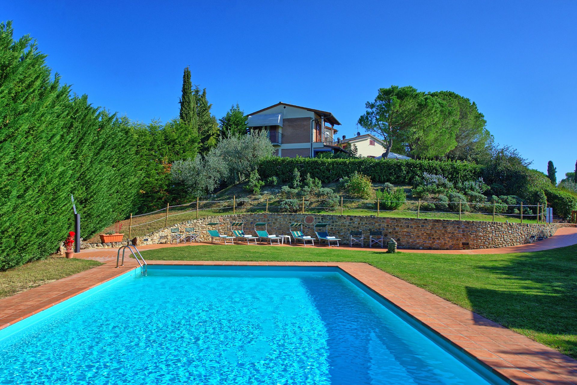 Casa Vasco by PosarelliVillas — 4-Star Luxury Hotel in Certaldo, Italy