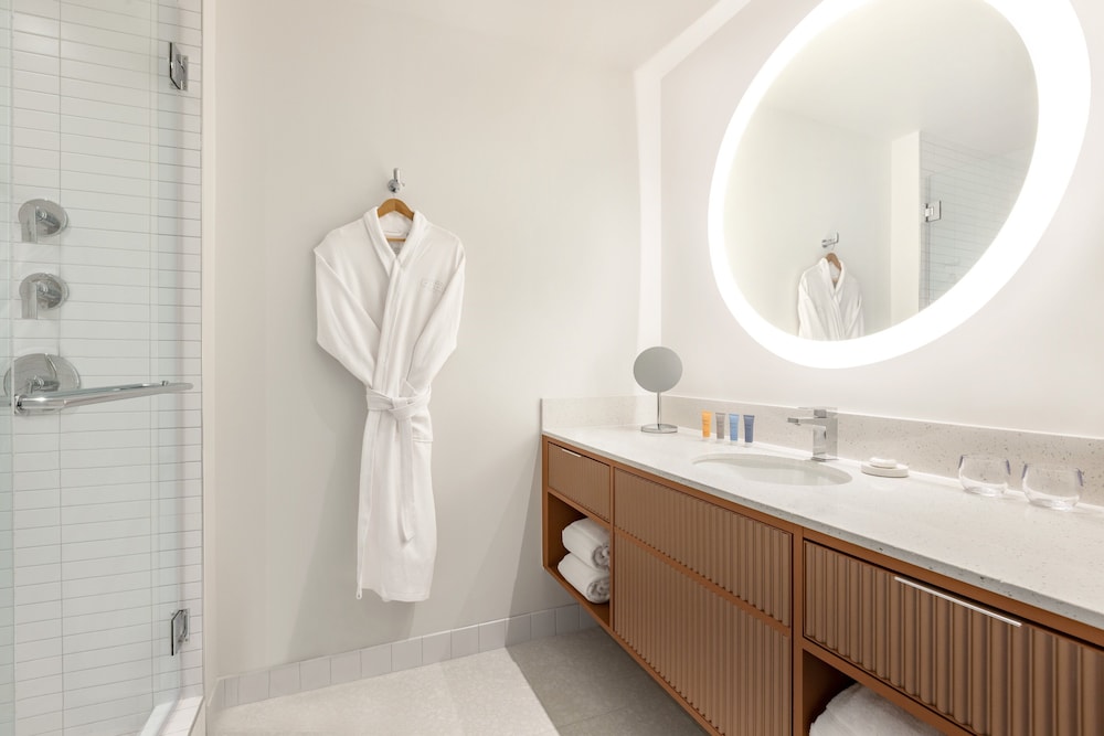 Lake Nona Wave Hotel - photo 24