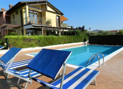 Apartment Blanco Regarda Travel — 4-Star Luxury Hotel in Lazise, Italy